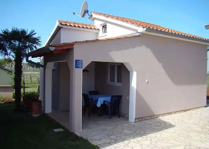 House And Apt. In Pula/Istrien 27345